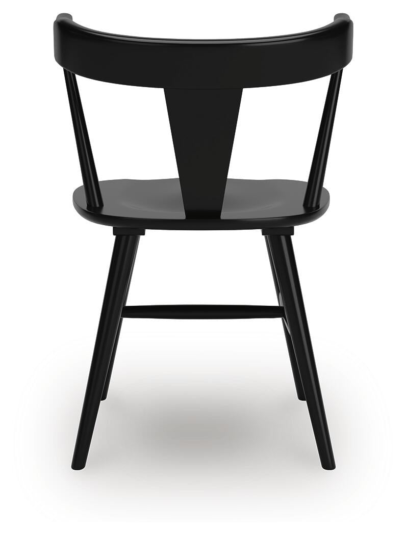 Gretlynn Dining Table and 4 Chairs